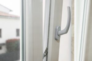ventana apertura oscilobatiente